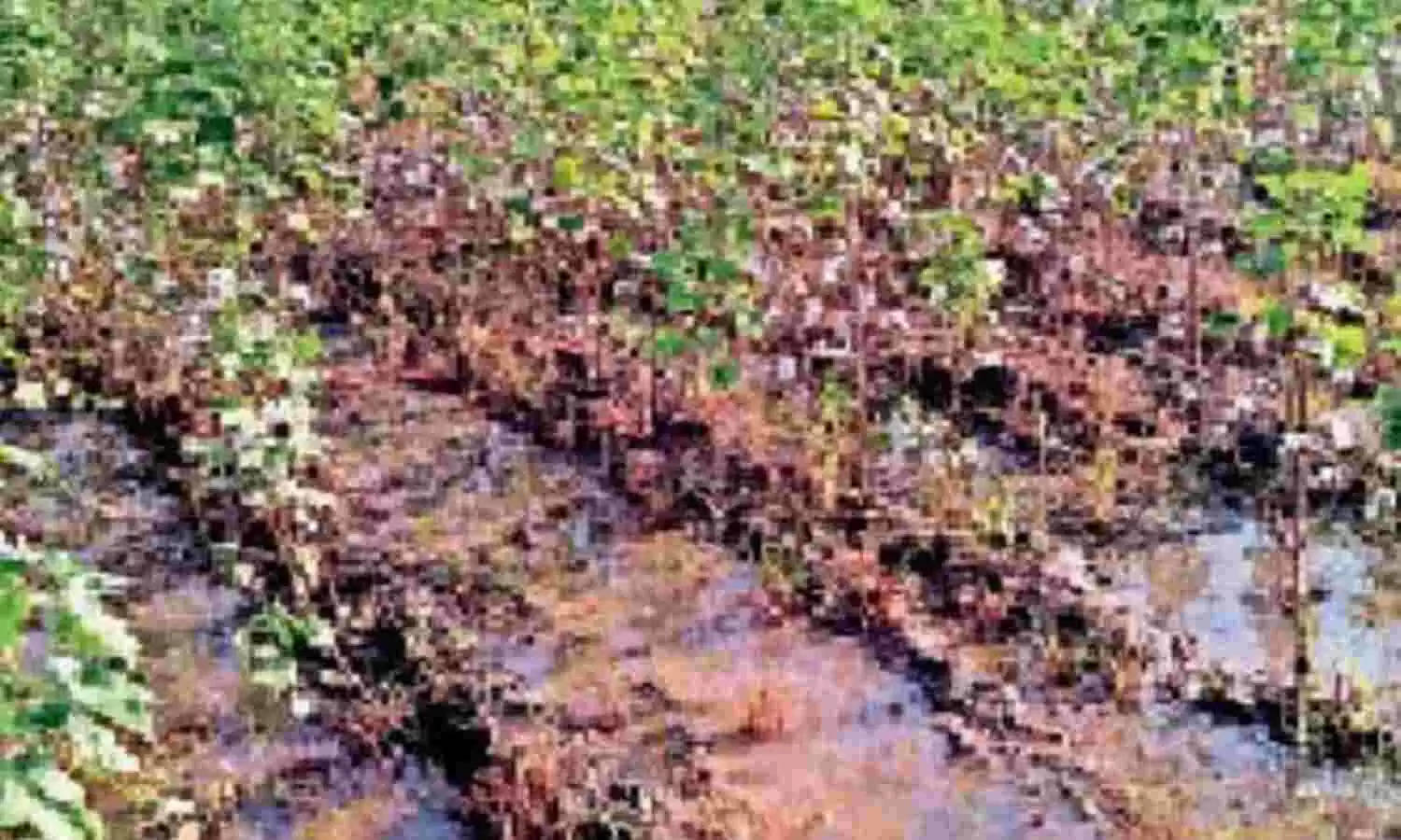 डिप्टी सीएम दुष्यंत चौटाला ने कुछ दिनों पहले अपने दौरे में सिंचाई विभाग के अधिकारियों को अधिक से अधिक पंप सेट लगाकर पानी नहरों में डालने के निर्देश दिए थे, परंतु अभी तक खेतों से पानी नहीं निकला। इस जलभराव के कारण कपास की फसलों को खासा नुकसान हुआ है।,