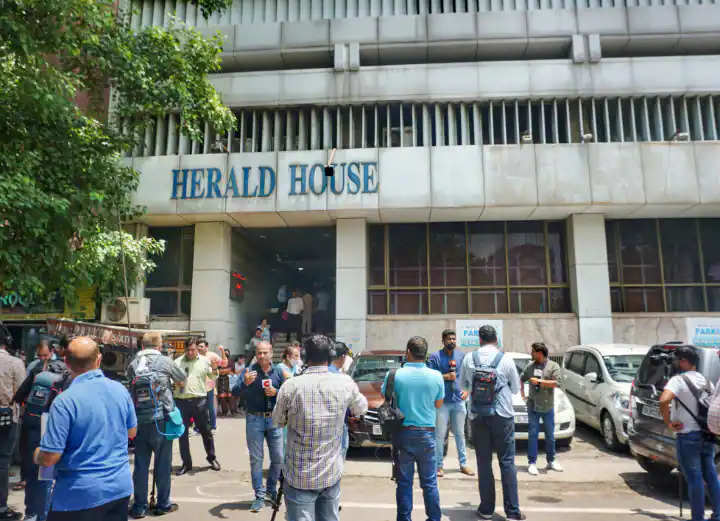 हेराल्ड हाउस स्थित यंग इंडिया ऑफिस को ईडी ने किया सील