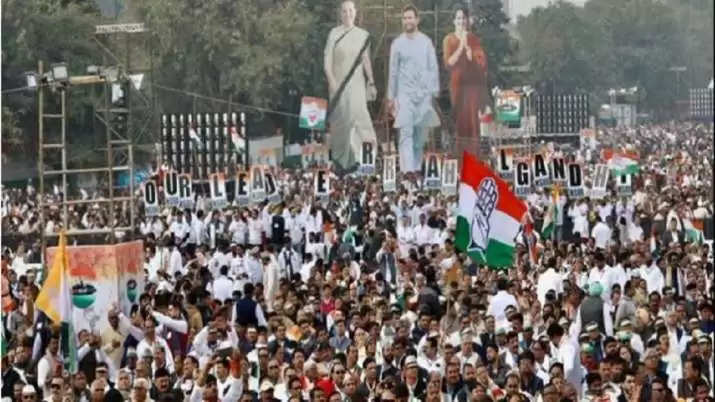    प्रधानमंत्री ने हताशा में आकर कांग्रेस के पांच अगस्त के आंदोलन को 'काला जादू' बताने का प्रयास किया। यह इस बात को दर्शाता है कि भाजपा सरकार आसमान छूती महंगाई और बेरोजगारी पर अंकुश लगाने में नाकाम रही। हफ्तेभर चलने वाले इस आंदोलन का समापन 28 अगस्त को दिल्ली के रामलीला मैदान में 'महंगाई पे हल्ला बोल' रैली के रूप में होगा